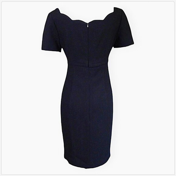 Jones New York Black Empire Waist Scalloped Short Sleeve LBD Sheath Dress Size 6 - Picture 4 of 5